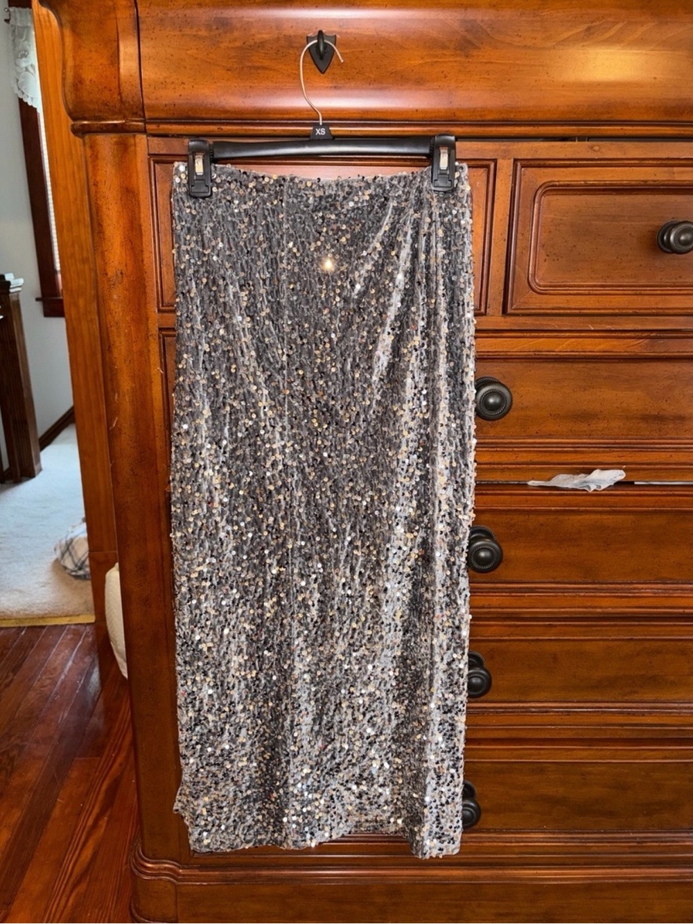 Madden NYC Silver Sequin Maxi Skirt — Size XS (0–2) — New With Tags - Picture 2 of 7